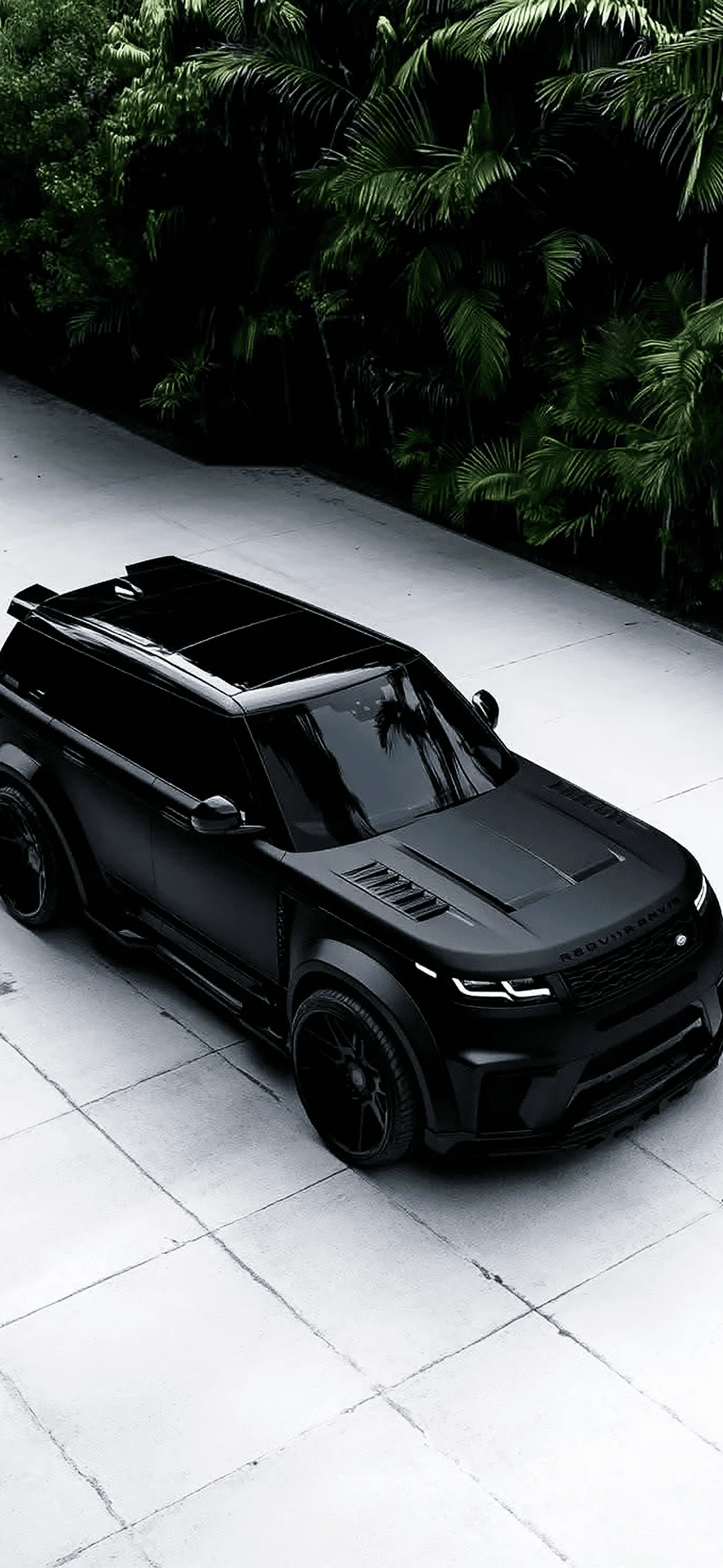 Dark Range Rover wallpaper